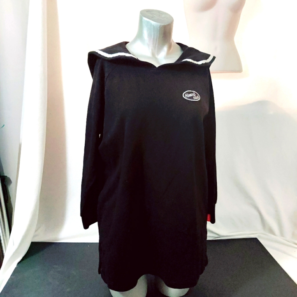 Heart Club sailor style blouse size M great cond.
